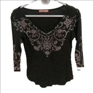 (314)  Marabou, black long sleeve pullover t-shirt size small